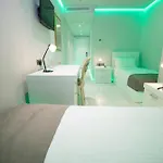 酒店 Metro 4*