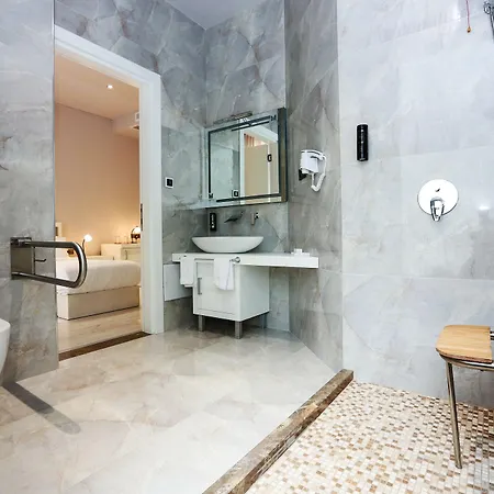 Metro Hotell Tirana