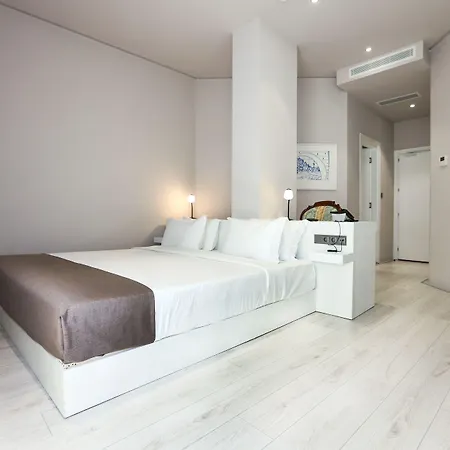 Metro Hotel