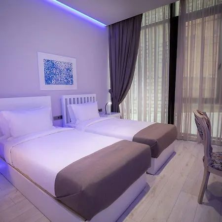 Metro 4* Tiran