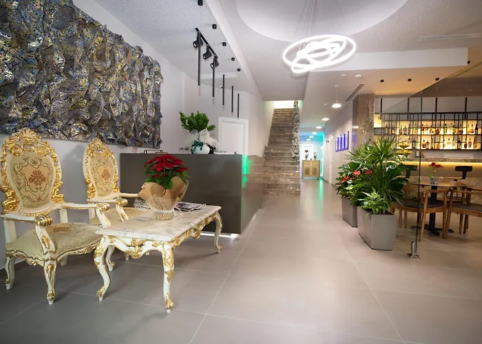 Metro Hotel 4*