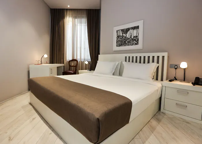 Hotel Metro 4*